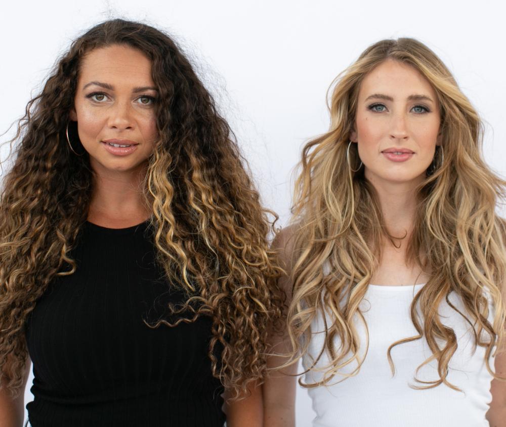 What is the difference between curly and wavy hair? Find your best fit!